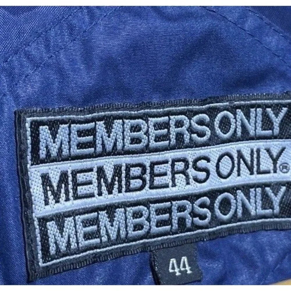 Vintage Members Only Navy Blue Bomber Jacket Mens 44 Full Zip Insulated Thailand